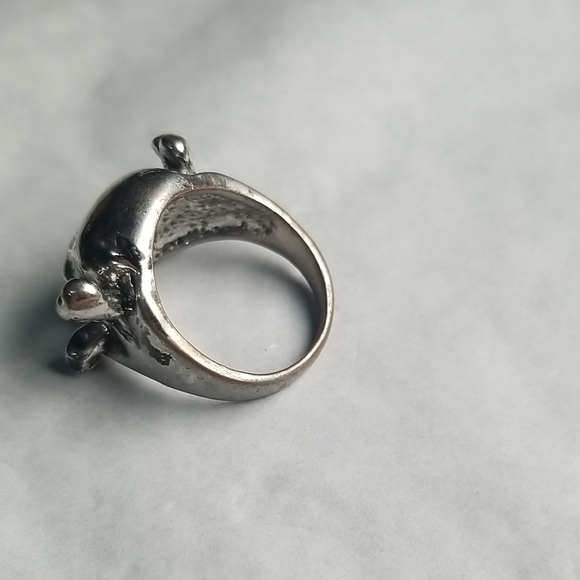 Silver Skull Ring Size 9 - Picture 3 of 5